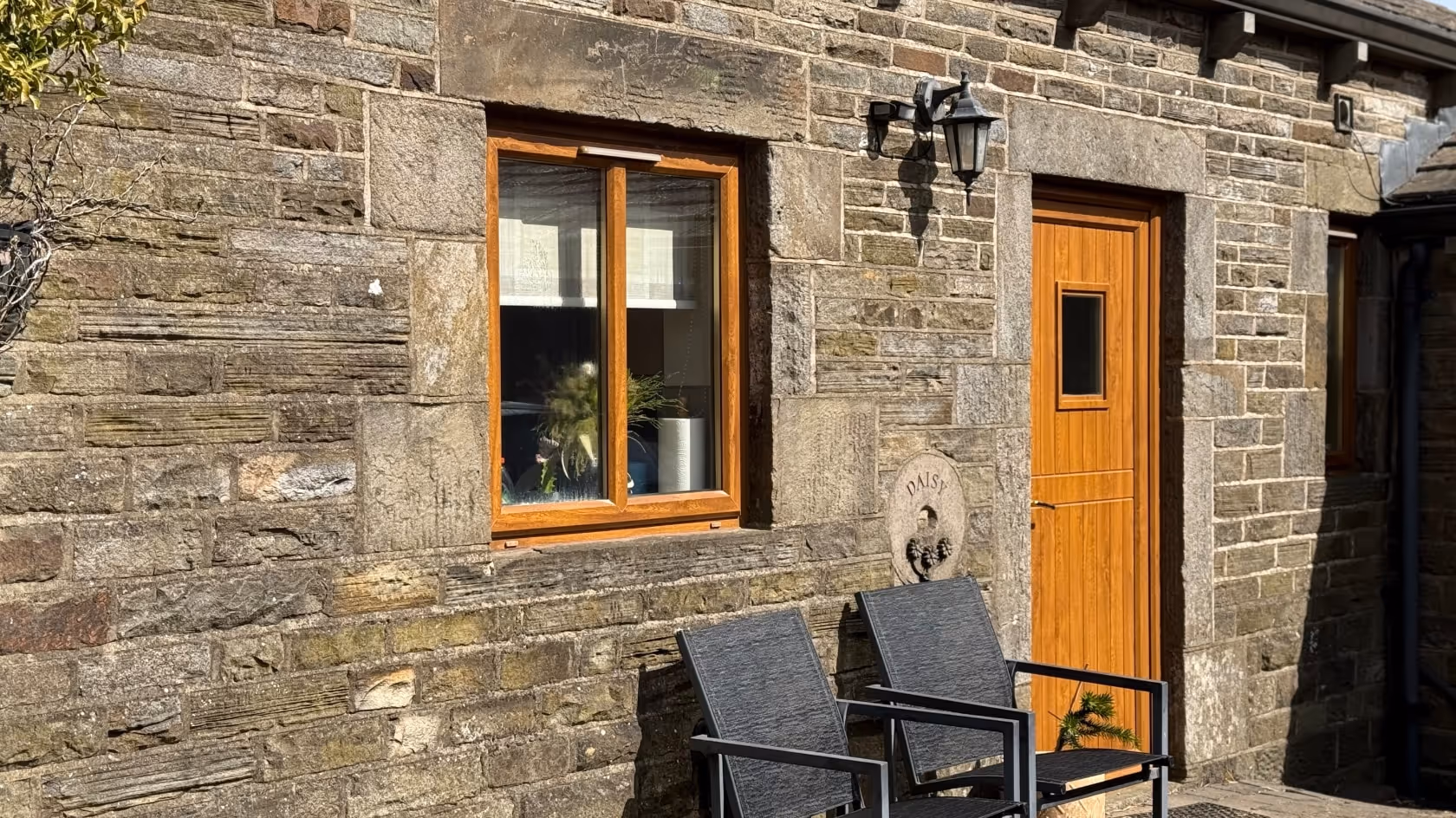 A outside view of Daisy cottage